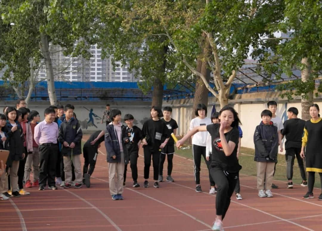 ?激情接力神飛揚(yáng) 凝心聚力展風(fēng)采