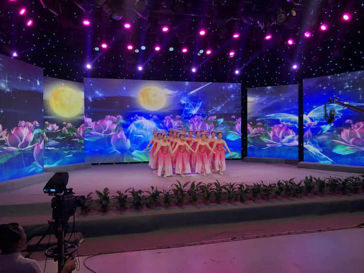 夢遠(yuǎn)方 心飛揚