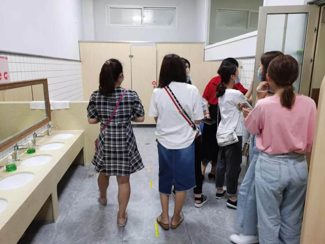 同 護(hù) 幼 苗 成 長(zhǎng)共 創(chuàng) 美 好 家 園--石家莊私立第一中學(xué)幼兒園創(chuàng)衛(wèi)工作觀摩學(xué)習(xí)