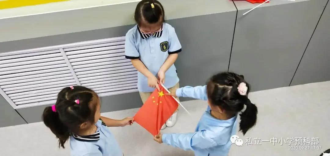 少年強(qiáng)則國強(qiáng)，奮斗吧，同學(xué)！未來是你們的!