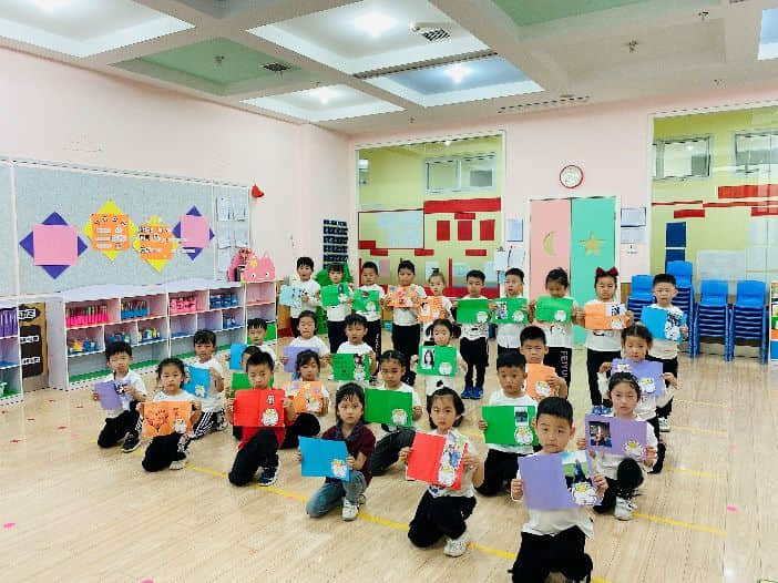 以愛之名 為愛加冕 -私立一中幼兒園母親節(jié)主題活動(dòng)回顧