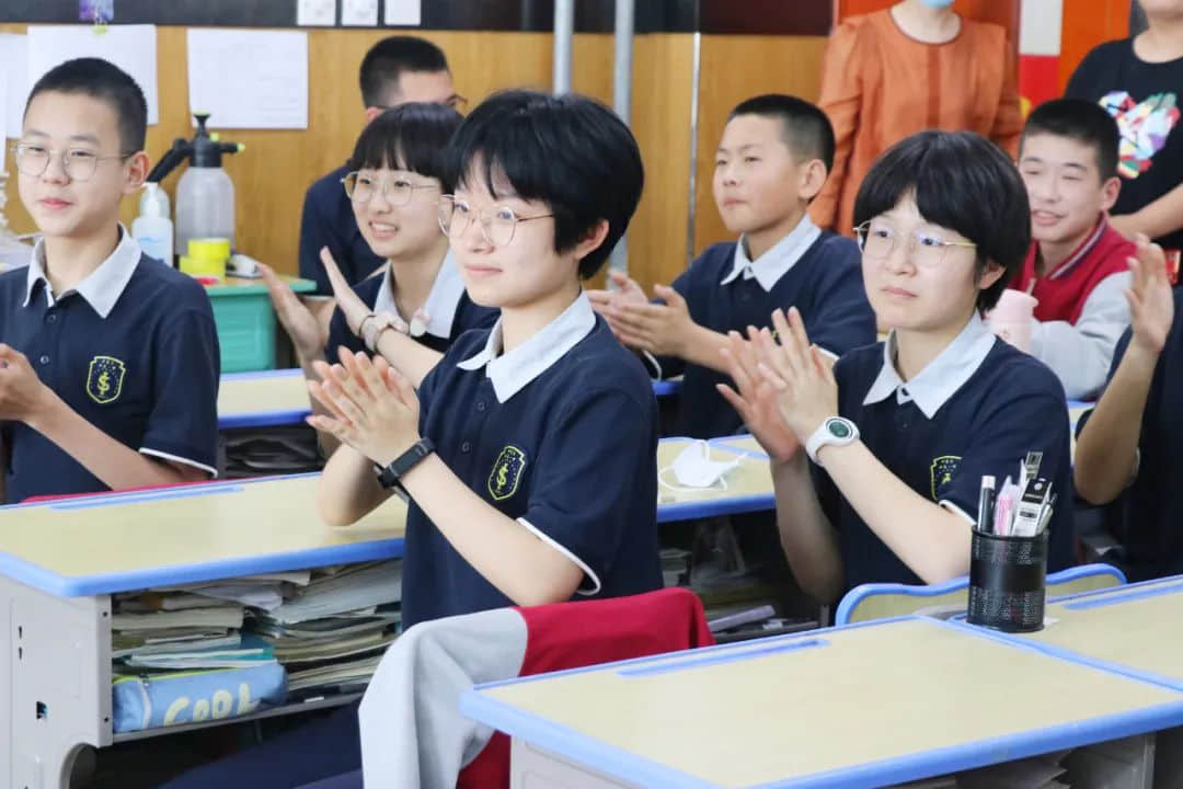 弘揚(yáng)國(guó)學(xué) 傳承經(jīng)典丨初二年級(jí)特色語(yǔ)文課