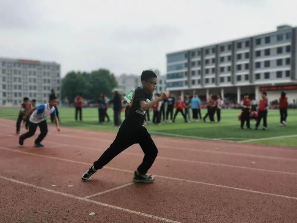 【五育并舉】共燃體育夢，一起向未來——私立一中附屬小學(xué)體育節(jié)