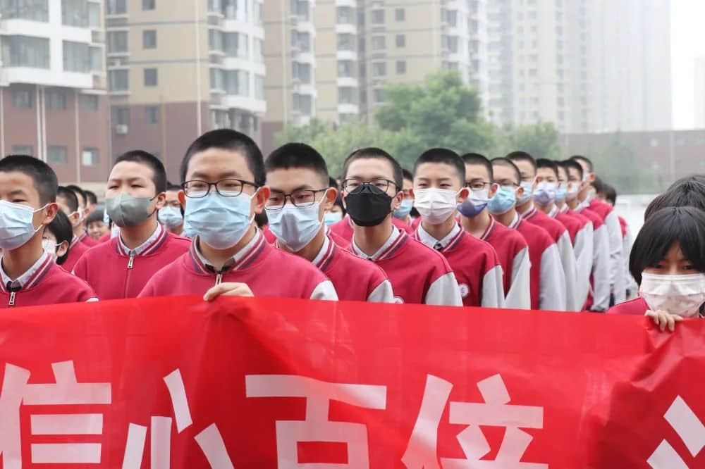 打贏中考第一仗丨我校初二年級圓滿完成信息技術(shù)升學(xué)考試