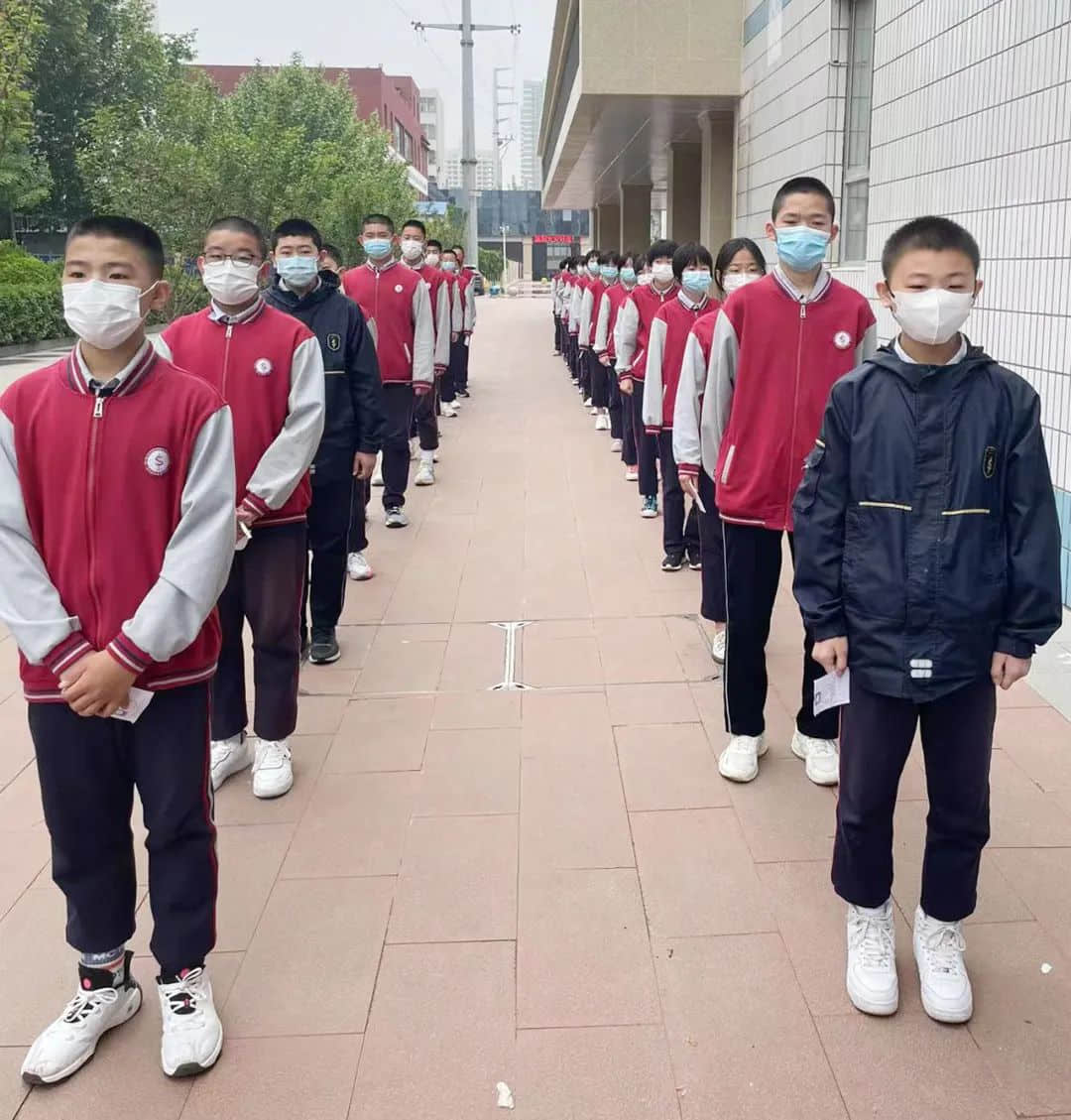 打贏中考第一仗丨我校初二年級圓滿完成信息技術(shù)升學(xué)考試