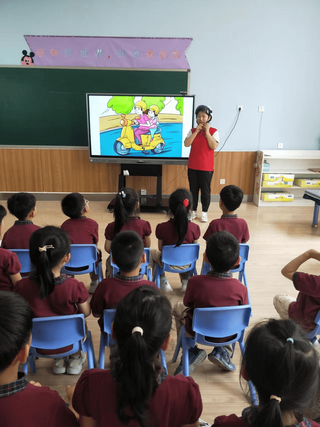 交通“小”常識(shí)，安全“大”教育--私立一中附屬幼兒園交通安全主題教育活動(dòng)