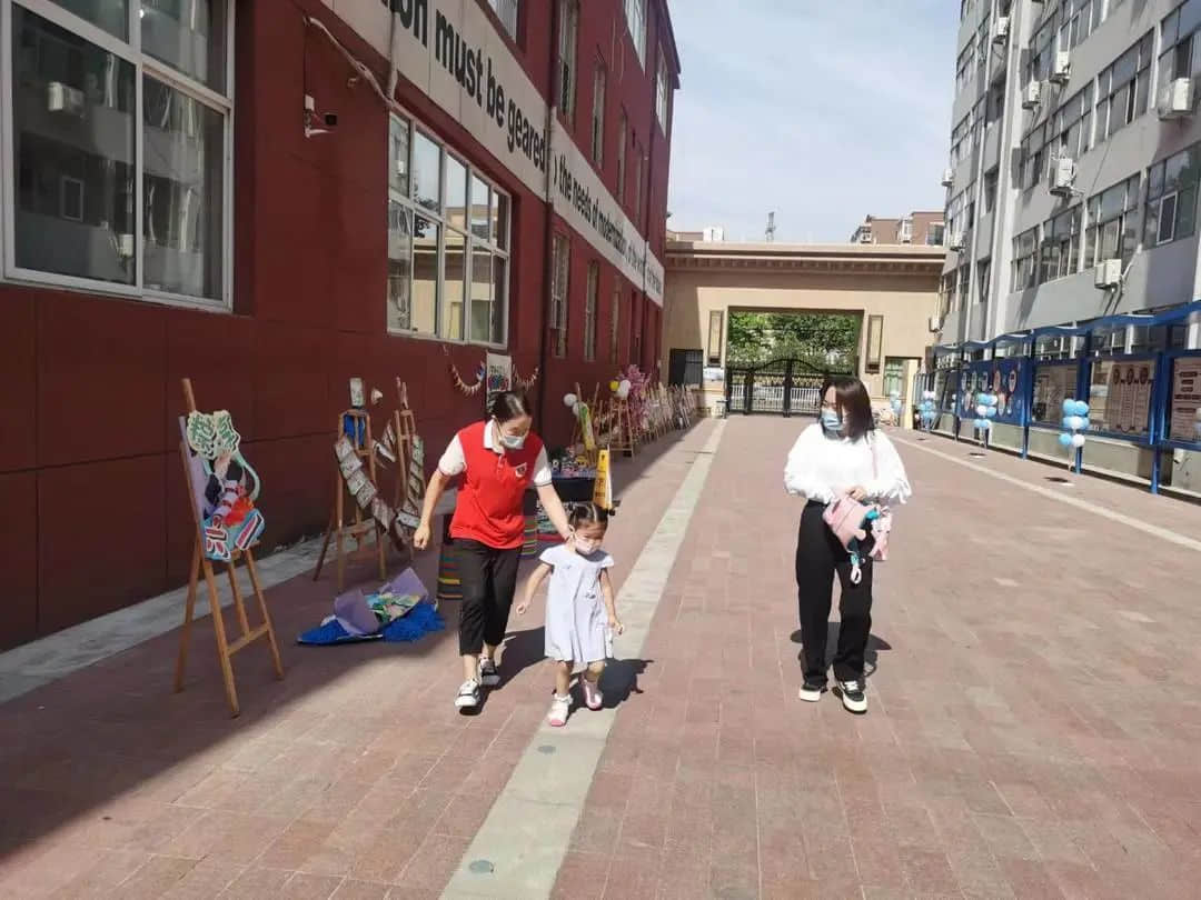 夏日甜甜 遇見(jiàn)可愛(ài)的你--私立一中附屬幼兒園新生親子開(kāi)放日