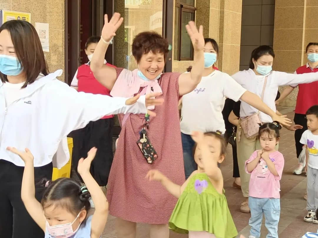 夏日甜甜 遇見(jiàn)可愛(ài)的你--私立一中附屬幼兒園新生親子開(kāi)放日