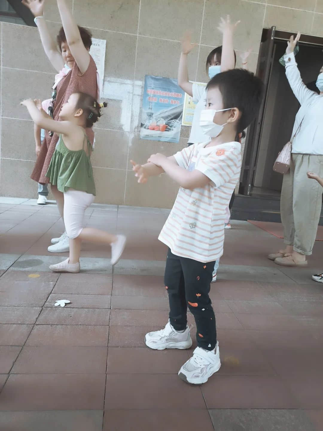 夏日甜甜 遇見(jiàn)可愛(ài)的你--私立一中附屬幼兒園新生親子開(kāi)放日