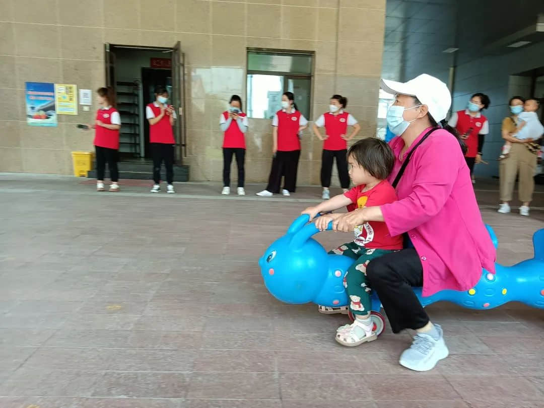 夏日甜甜 遇見(jiàn)可愛(ài)的你--私立一中附屬幼兒園新生親子開(kāi)放日