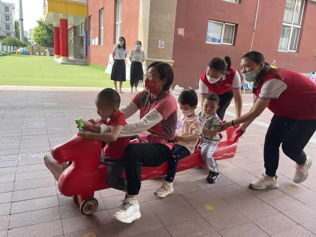 夏日甜甜 遇見(jiàn)可愛(ài)的你--私立一中附屬幼兒園新生親子開(kāi)放日