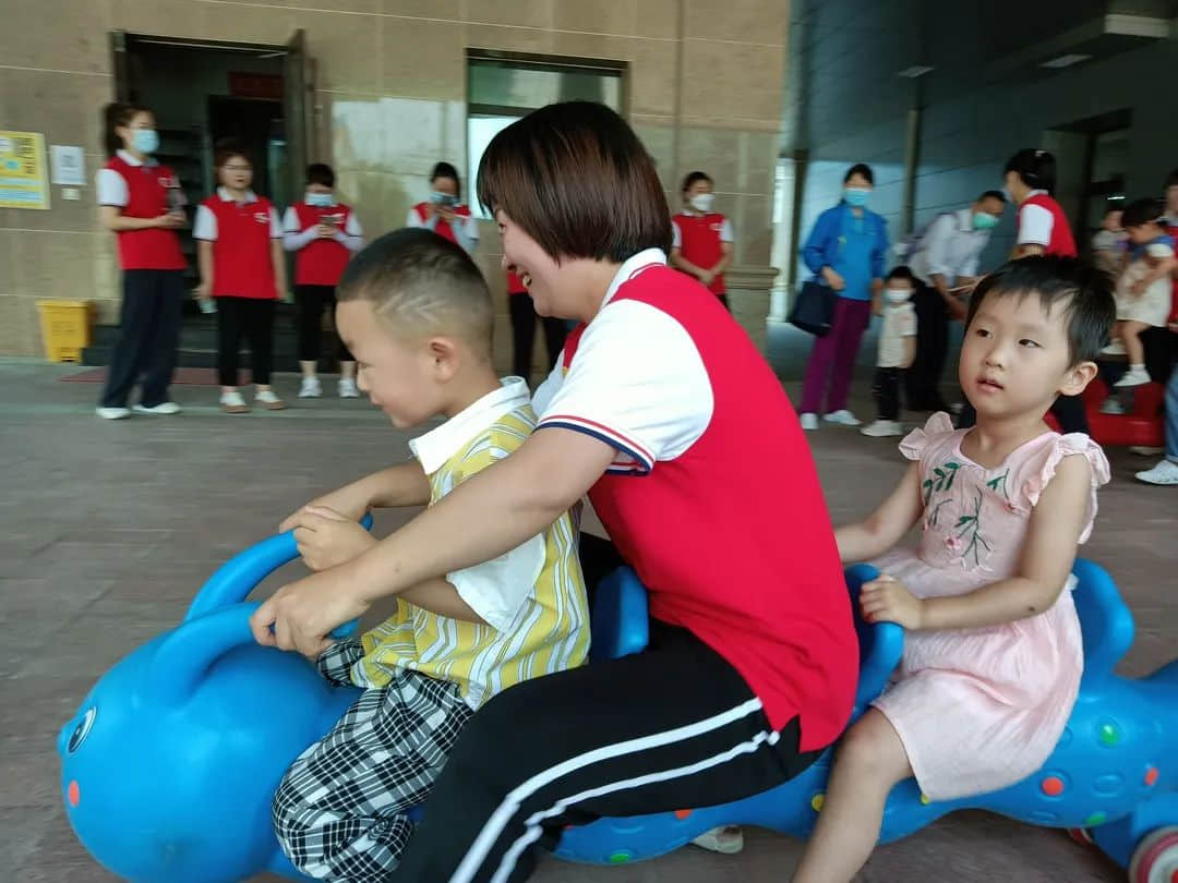 夏日甜甜 遇見(jiàn)可愛(ài)的你--私立一中附屬幼兒園新生親子開(kāi)放日