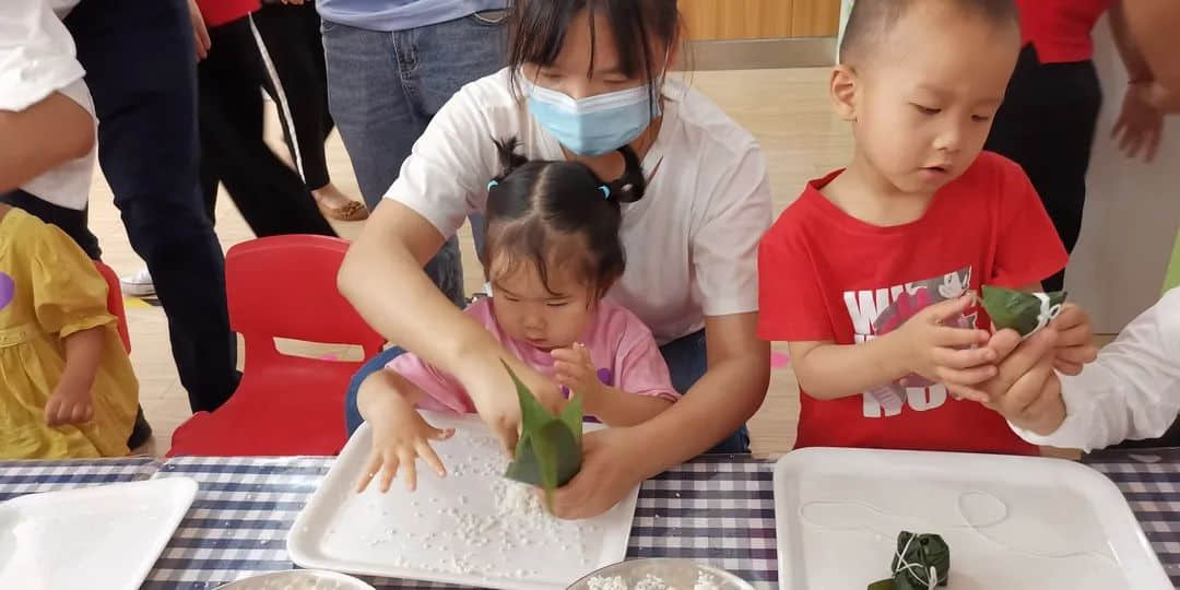 夏日甜甜 遇見(jiàn)可愛(ài)的你--私立一中附屬幼兒園新生親子開(kāi)放日