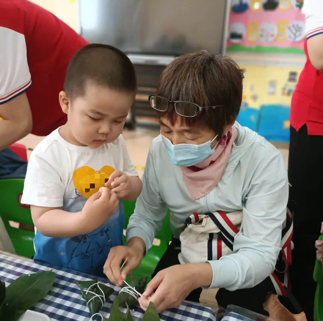 夏日甜甜 遇見(jiàn)可愛(ài)的你--私立一中附屬幼兒園新生親子開(kāi)放日