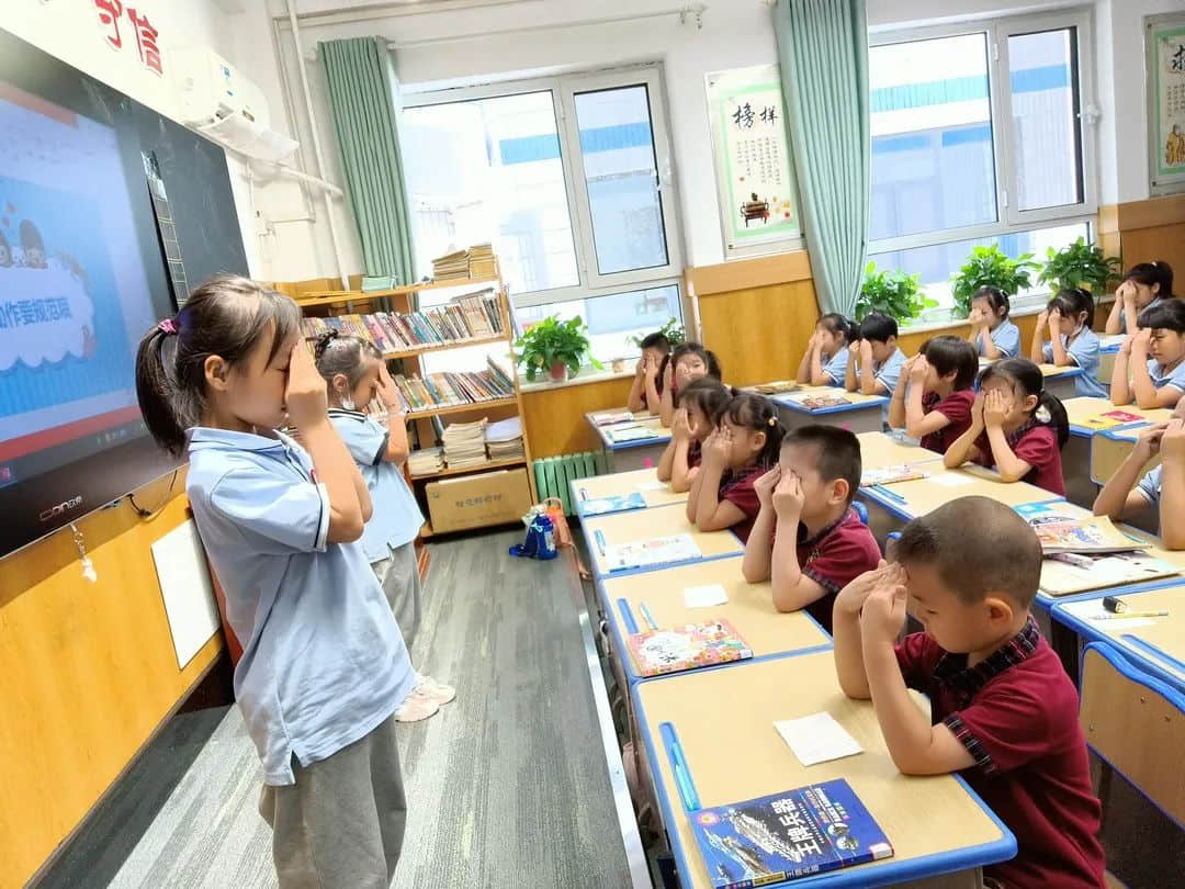 【畢業(yè)季—學(xué)前教育月系列活動（二）“溫暖小學(xué)行、幸福初遇見” —私立一中附屬幼兒園培優(yōu)組小學(xué)參觀之旅】