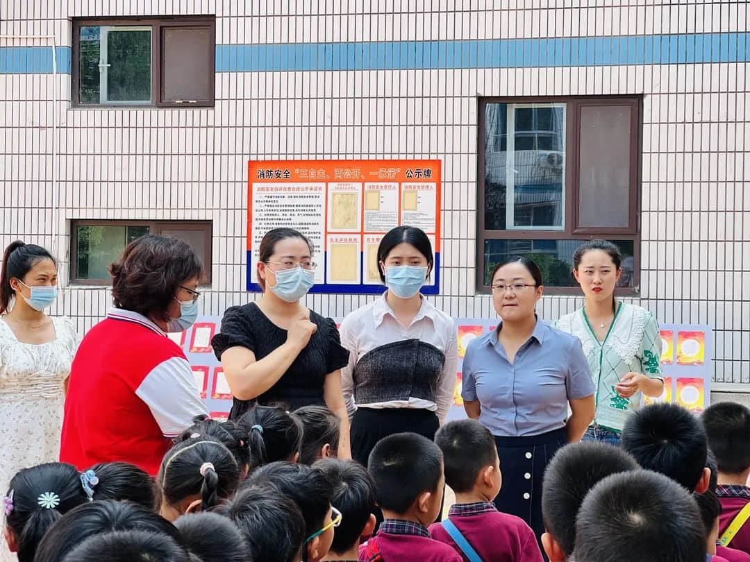 【畢業(yè)季—學(xué)前教育月系列活動（二）“溫暖小學(xué)行、幸福初遇見” —私立一中附屬幼兒園培優(yōu)組小學(xué)參觀之旅】