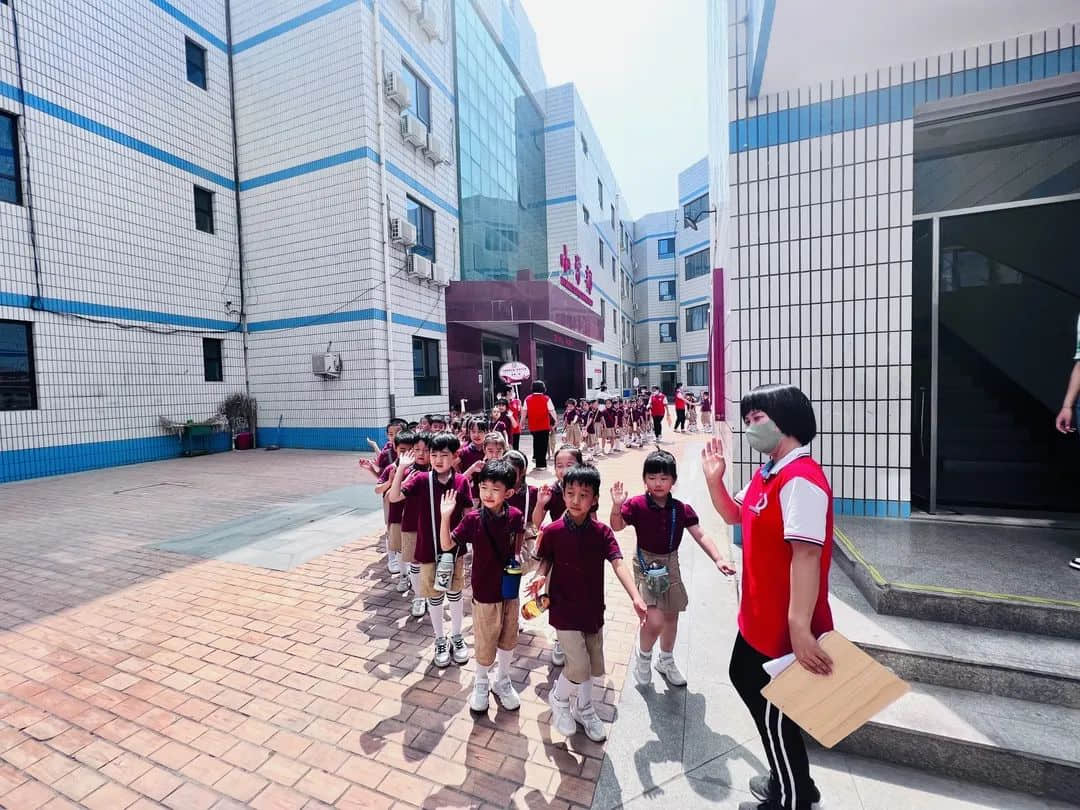 【畢業(yè)季—學(xué)前教育月系列活動（二）“溫暖小學(xué)行、幸福初遇見” —私立一中附屬幼兒園培優(yōu)組小學(xué)參觀之旅】