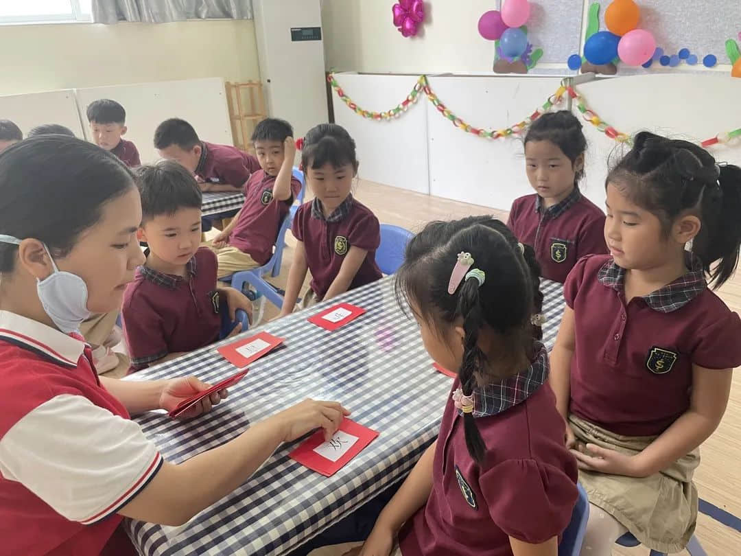 【以花為令，字詞為伴】—私立一中附屬幼兒園“識(shí)字飛花令”