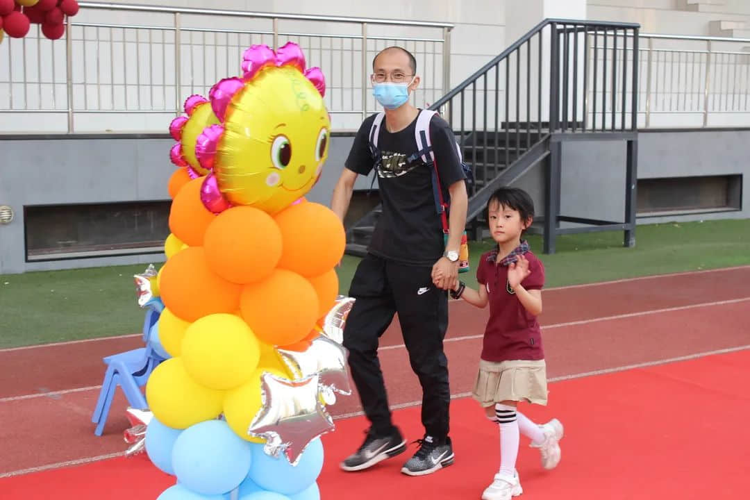 【畢業(yè)季】惜別 感恩 起航 一路成長(zhǎng)—私立一中附屬幼兒園大班畢業(yè)盛典
