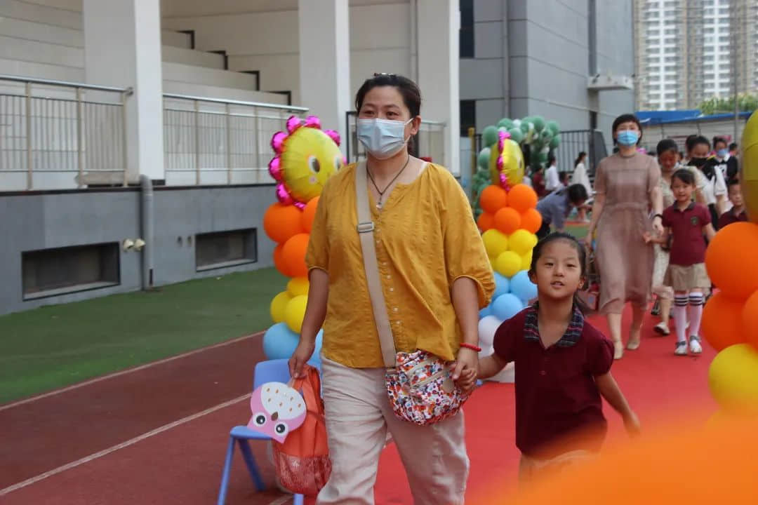 【畢業(yè)季】惜別 感恩 起航 一路成長(zhǎng)—私立一中附屬幼兒園大班畢業(yè)盛典