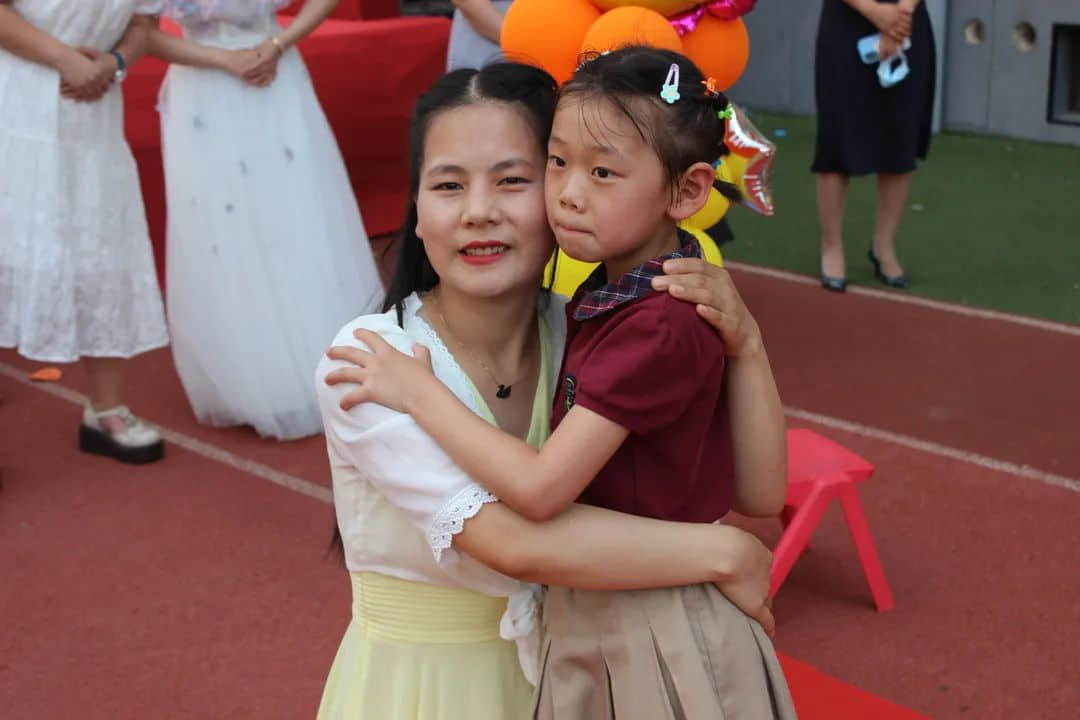 【畢業(yè)季】惜別 感恩 起航 一路成長(zhǎng)—私立一中附屬幼兒園大班畢業(yè)盛典