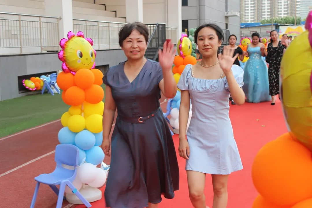 【畢業(yè)季】惜別 感恩 起航 一路成長(zhǎng)—私立一中附屬幼兒園大班畢業(yè)盛典