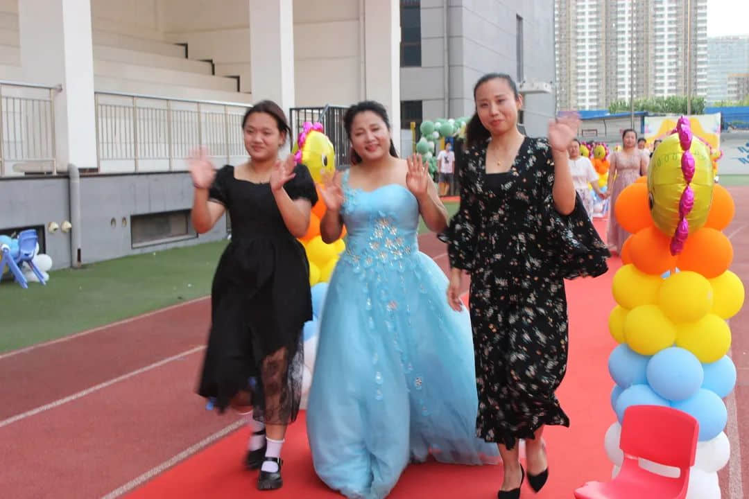 【畢業(yè)季】惜別 感恩 起航 一路成長(zhǎng)—私立一中附屬幼兒園大班畢業(yè)盛典