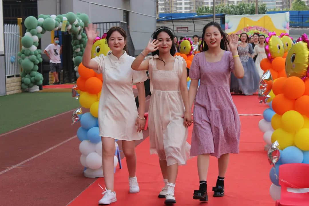 【畢業(yè)季】惜別 感恩 起航 一路成長(zhǎng)—私立一中附屬幼兒園大班畢業(yè)盛典