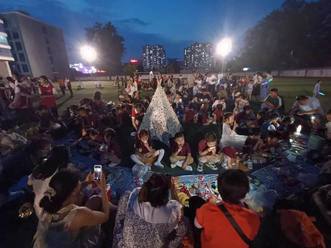 【畢業(yè)季】惜別 感恩 起航 一路成長(zhǎng)—私立一中附屬幼兒園大班畢業(yè)盛典