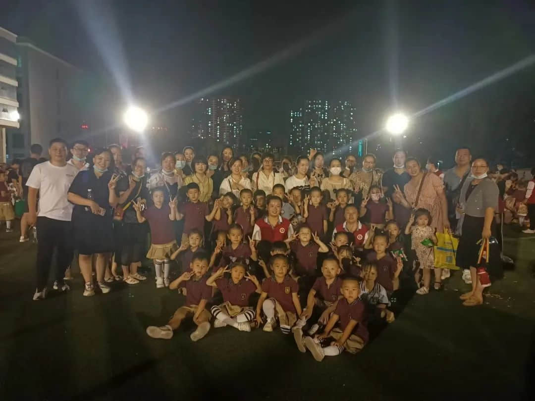 【畢業(yè)季】惜別 感恩 起航 一路成長(zhǎng)—私立一中附屬幼兒園大班畢業(yè)盛典