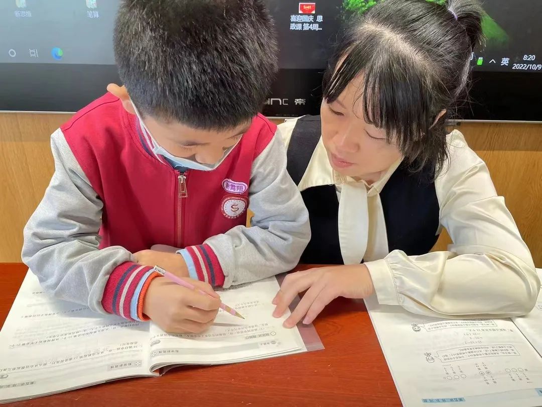【立之慧?校本課程】“玩轉數(shù)學新課堂 創(chuàng)新思維共成長”——第一屆課程節(jié)展示（一）