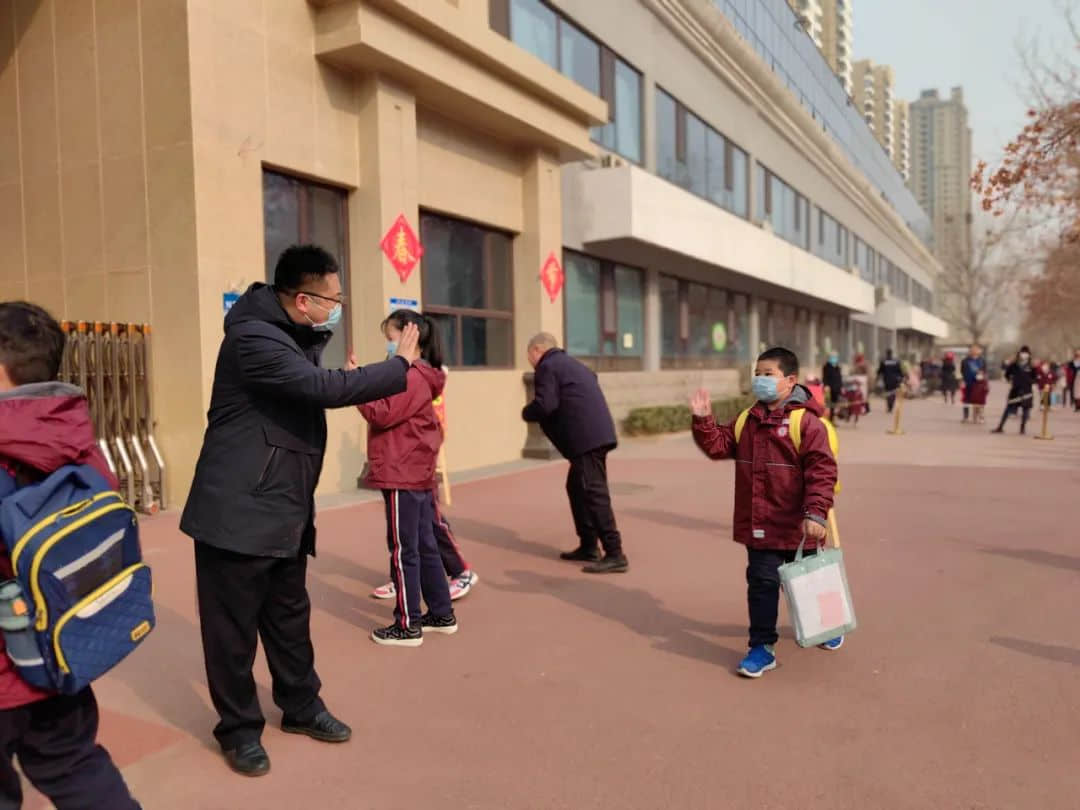 【立小?開學季】點燃新學期 奔赴有你的時光｜石家莊私立一中附屬小學新學期開啟儀式