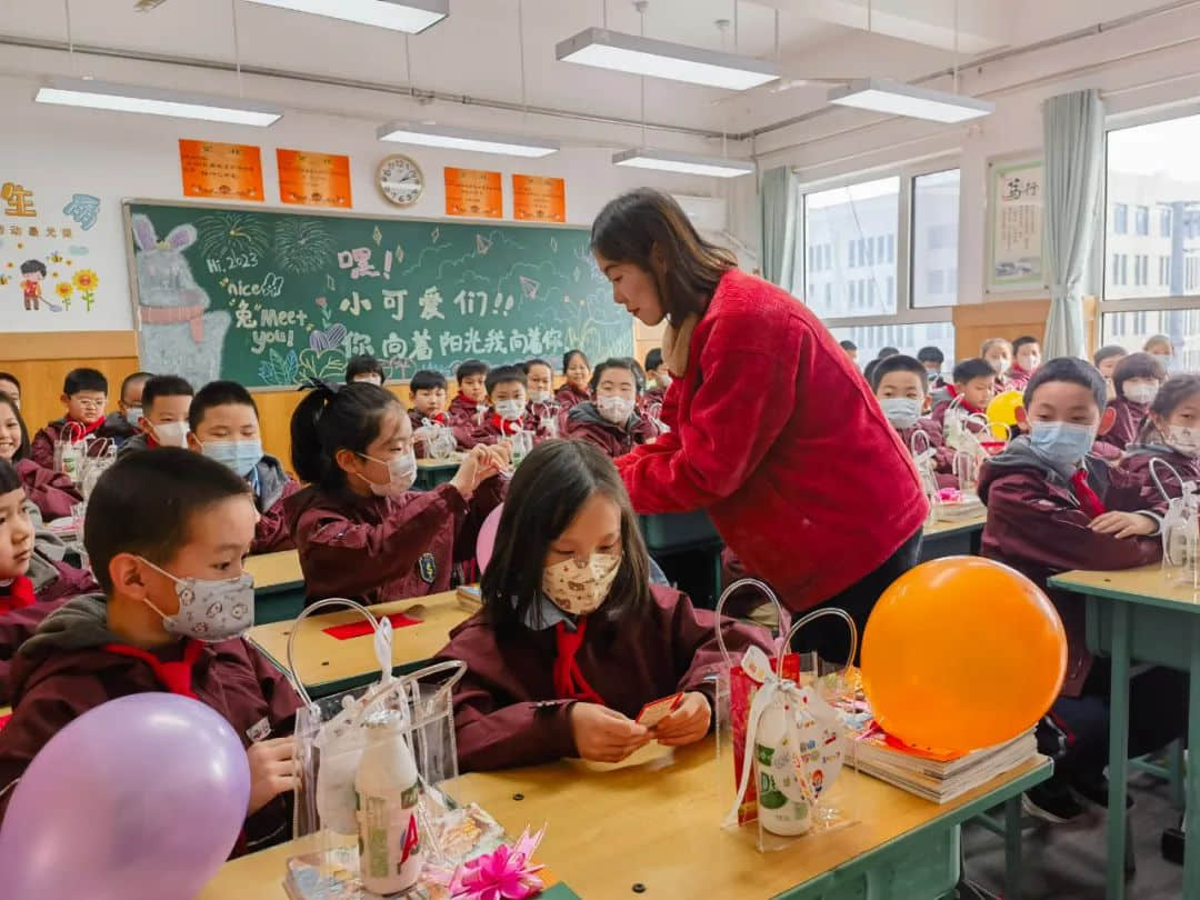 【立小?開學季】點燃新學期 奔赴有你的時光｜石家莊私立一中附屬小學新學期開啟儀式