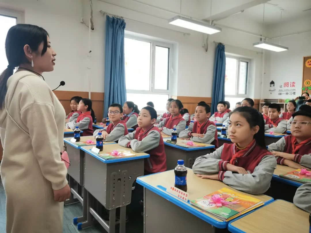 【立小?開學季】點燃新學期 奔赴有你的時光｜石家莊私立一中附屬小學新學期開啟儀式