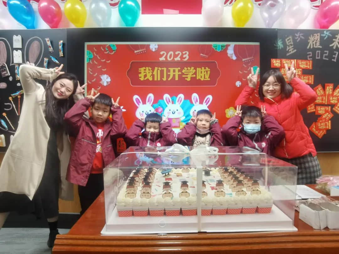 【立小?開學季】點燃新學期 奔赴有你的時光｜石家莊私立一中附屬小學新學期開啟儀式