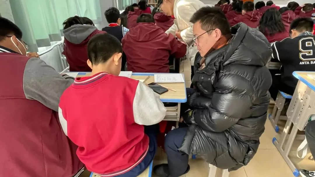 【立小?開學(xué)季】推門聽課常態(tài)化 教研把脈提質(zhì)量｜石家莊私立一中附屬小學(xué)新學(xué)期推門聽課活動