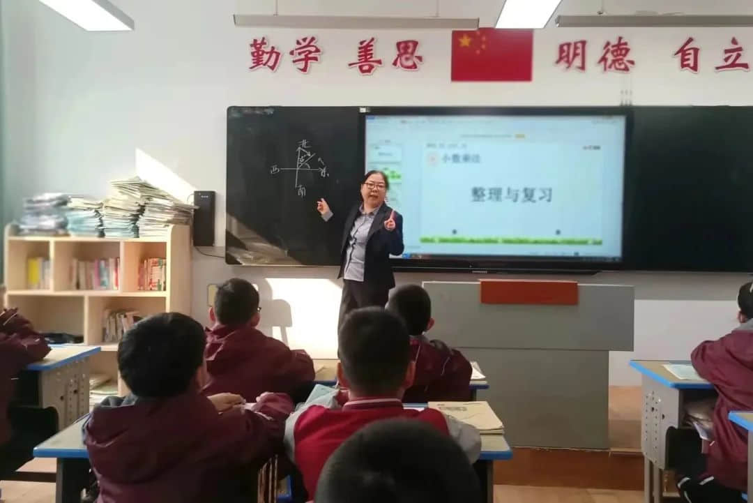 【立小?開學(xué)季】推門聽課常態(tài)化 教研把脈提質(zhì)量｜石家莊私立一中附屬小學(xué)新學(xué)期推門聽課活動