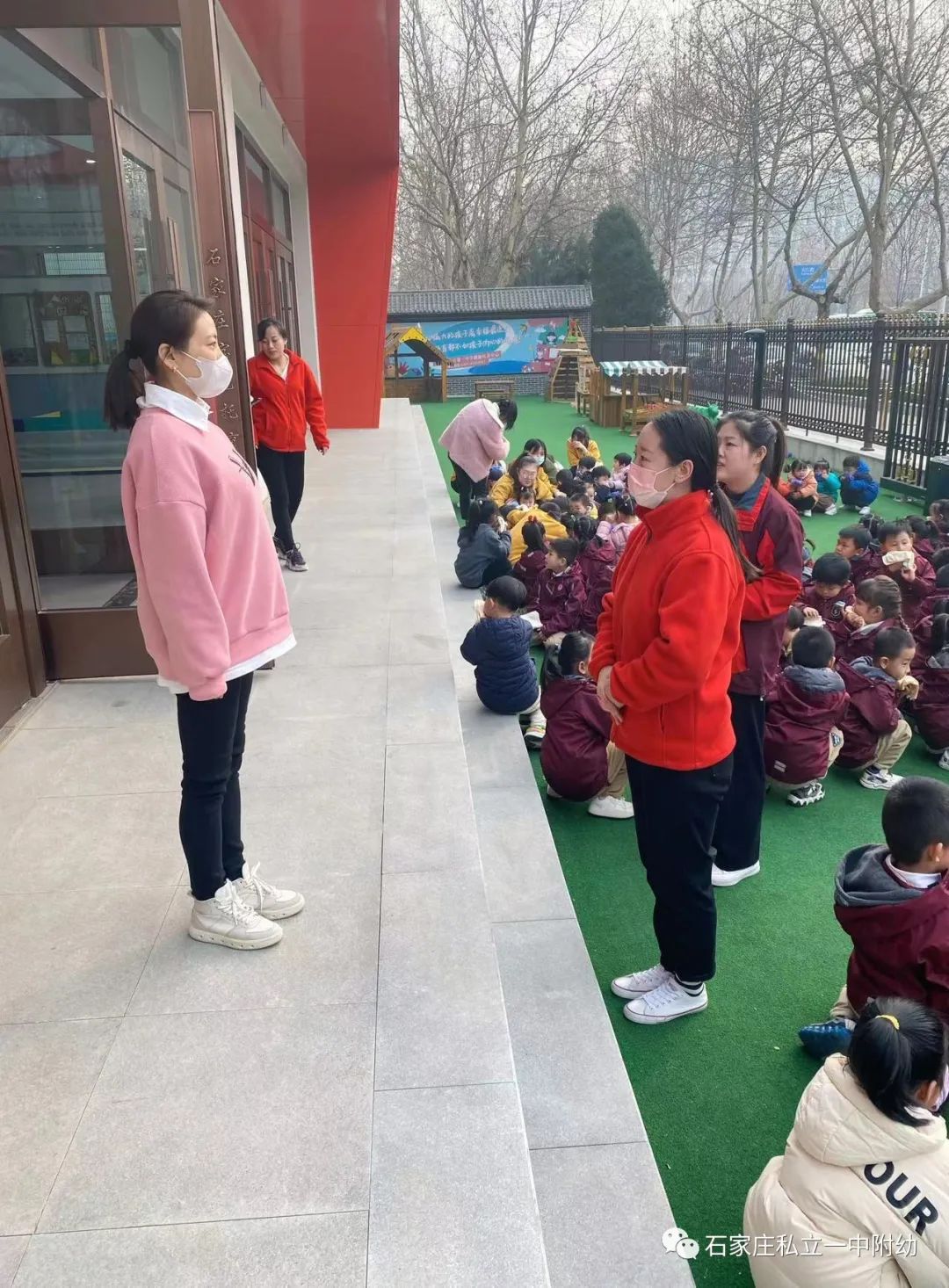 【幼之育】“消防安全 我們?cè)谛袆?dòng)”——私立一中幼兒園消防逃生演練活動(dòng)