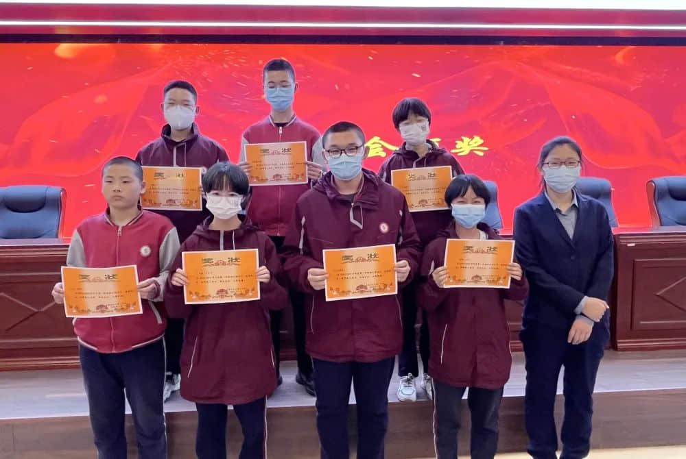 厲兵秣馬 賡續(xù)未來(lái)丨私立一中各年級(jí)召開(kāi)期末表彰大會(huì)暨成績(jī)分析會(huì)