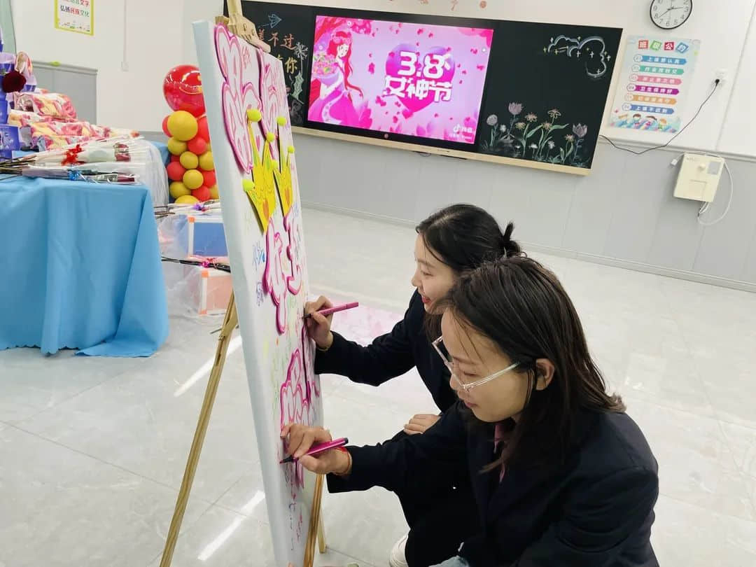 【預?愛有約女神節(jié)】感恩“預”見 最美綻放——石家莊私立一中附小預科部女神節(jié)活動