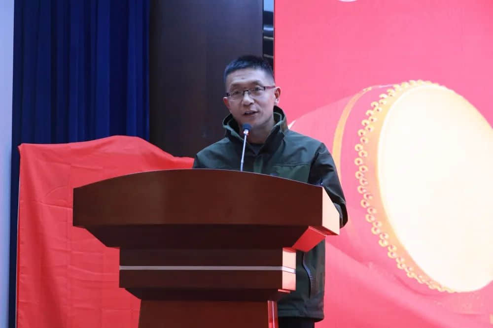 拼搏百日 鏖戰(zhàn)到底丨私立一中初三年級隆重舉行中考百日誓師