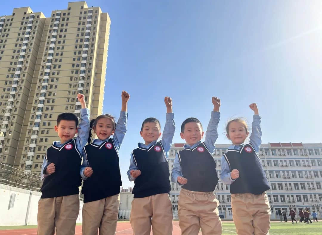 【預(yù)之春】燕鳥(niǎo)銜春來(lái)，百卉爭(zhēng)春光——石家莊私立一中附小預(yù)科部|“預(yù)”見(jiàn)春之美