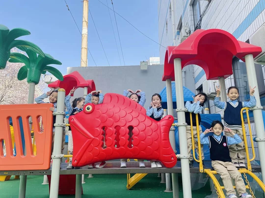 【預(yù)之春】燕鳥(niǎo)銜春來(lái)，百卉爭(zhēng)春光——石家莊私立一中附小預(yù)科部|“預(yù)”見(jiàn)春之美
