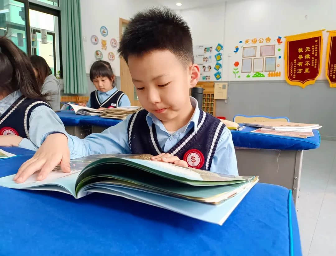 【預(yù)之閱】書(shū)香潤(rùn)童心 閱讀伴成長(zhǎng)——石家莊私立一中附小預(yù)科部閱讀節(jié)活動(dòng)
