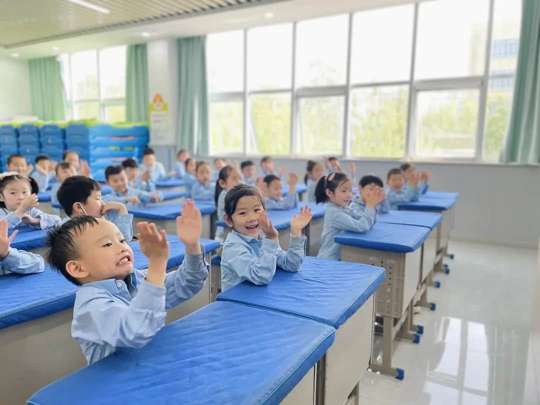 【預(yù)小好書共享】一書一世界 閱讀閱快樂——石家莊私立一中附小預(yù)科部讀書節(jié)活動