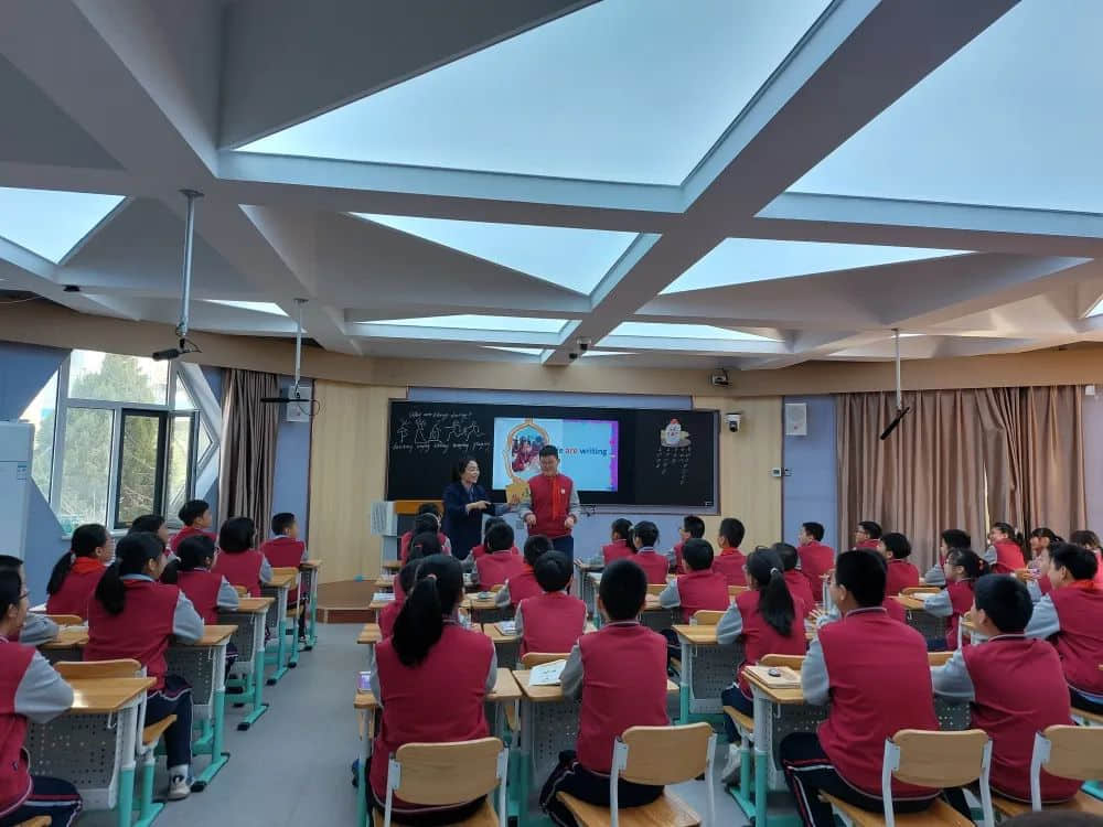 【預(yù)之師 part 3.】Light up  the future  with now——石家莊私立一中附小預(yù)科部英語(yǔ)教師風(fēng)采