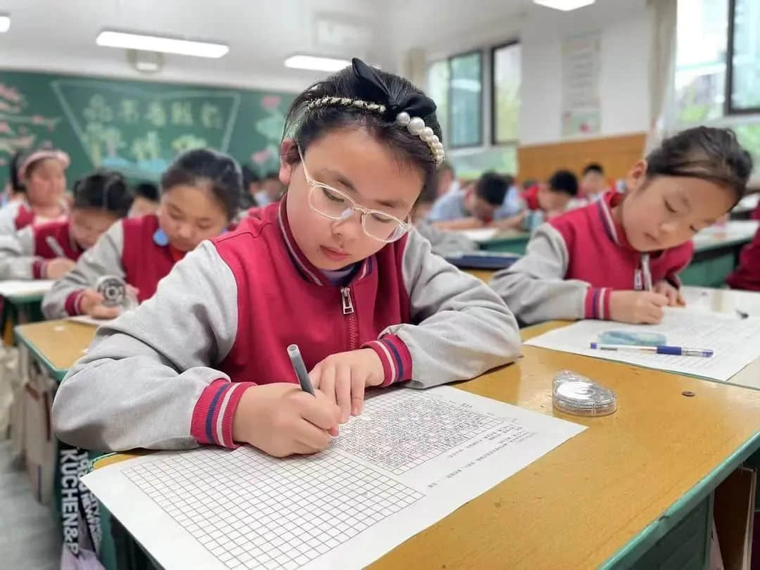 【立小?聚焦教學(xué)】以賽促提升 用心培素養(yǎng)｜石家莊私立一中附屬小學(xué)學(xué)科素養(yǎng)大比拼