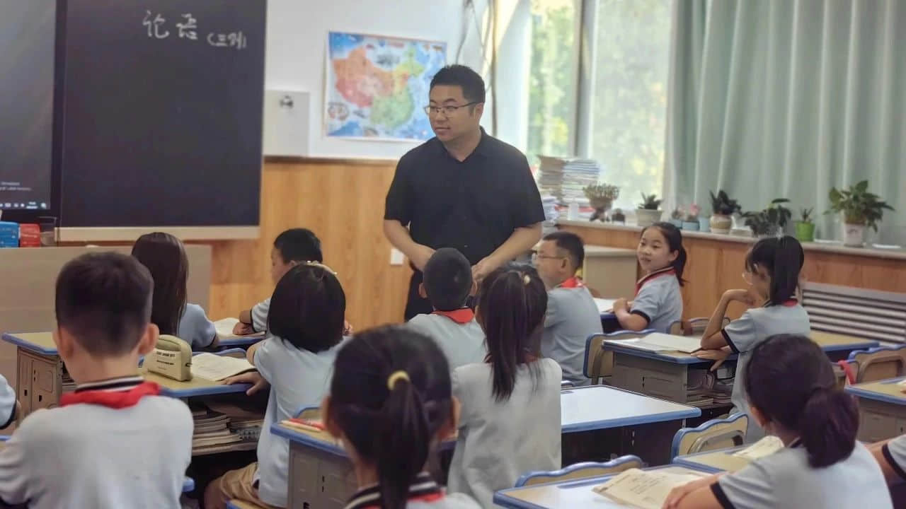 【立小?聚焦教學】開學新面貌 把脈新課堂｜石家莊私立一中附屬小學開展新學期“推門聽課”活動