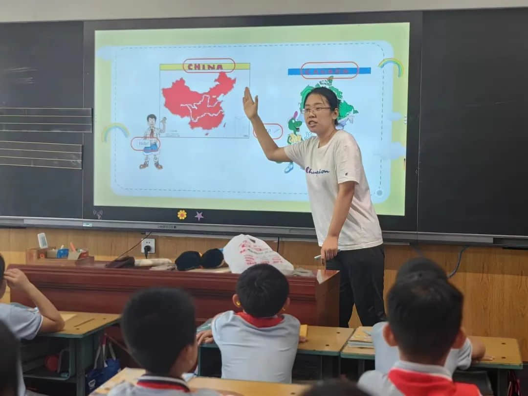 【立小?聚焦教學】開學新面貌 把脈新課堂｜石家莊私立一中附屬小學開展新學期“推門聽課”活動