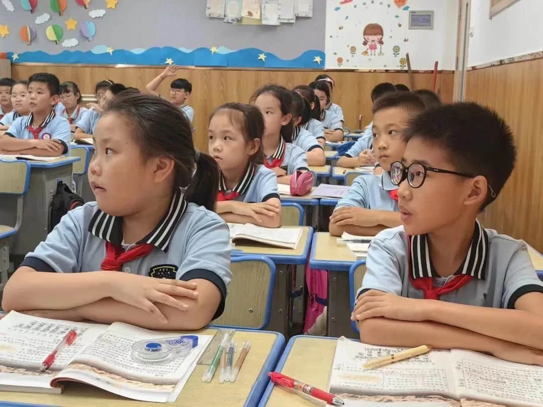 【立小?聚焦教學】開學新面貌 把脈新課堂｜石家莊私立一中附屬小學開展新學期“推門聽課”活動